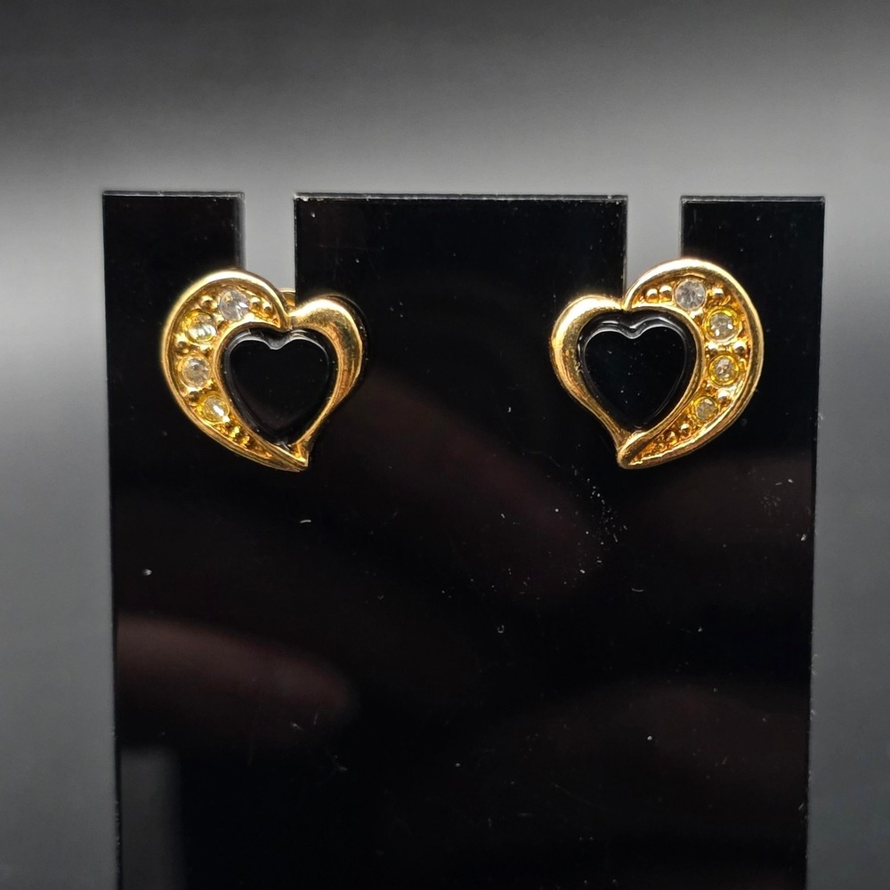 Avon 1994 Onyx Heart Earrings Studs Gold Tone Black Romantic Vintage Jewelry